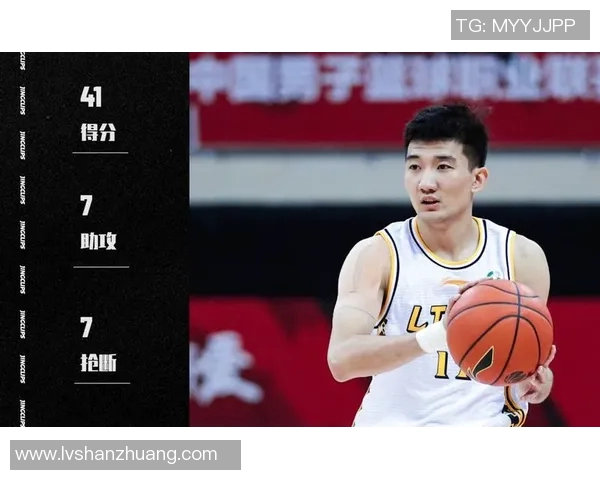 同曦队与上海队激战正酣赛场精彩瞬间回顾与分析