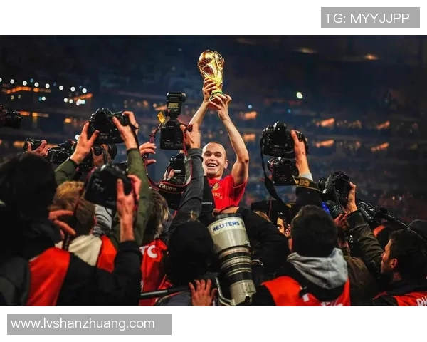 足球明星高清图集展现足坛风采与传奇瞬间的完美画卷